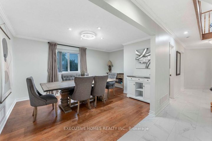 Photo 22 at 8 Shallimar Court, Brampton West, Brampton
