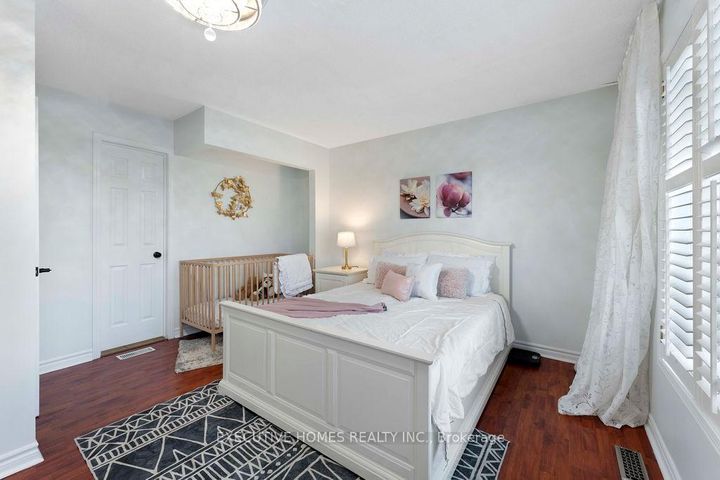 Photo 41 at 8 Shallimar Court, Brampton West, Brampton