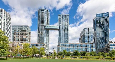 Photo 1 at 932 - 21 Iceboat Terrace, Waterfront Communities C1, Toronto