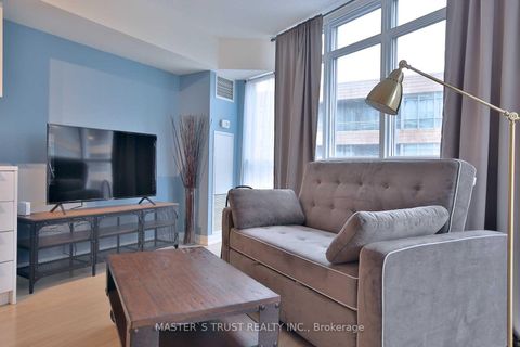 Photo 11 at 932 - 21 Iceboat Terrace, Waterfront Communities C1, Toronto
