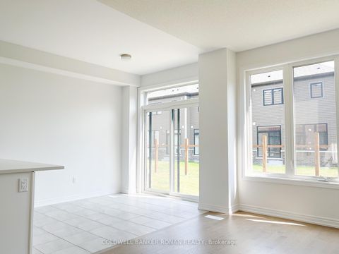 Photo 4 at 29 Milady Crescent, Rural Barrie Southeast, Barrie