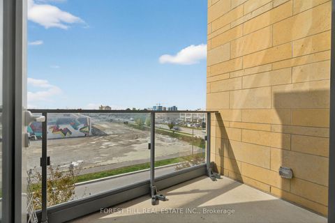 Photo 34 at Th6 - 9 Buttermill Avenue, Vaughan Corporate Centre, Vaughan
