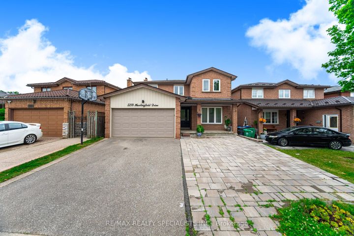 Photo 1 at 5274 Huntingfield Drive, Hurontario, Mississauga