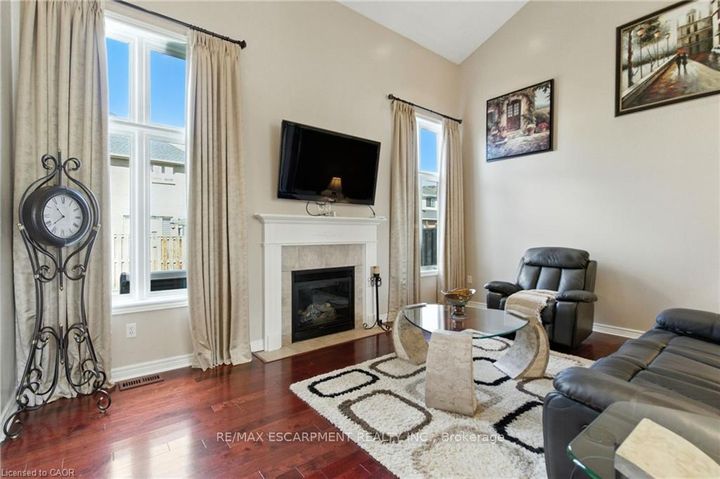 Photo 7 at 11 Silverspring Crescent, Rural Glanbrook, Hamilton