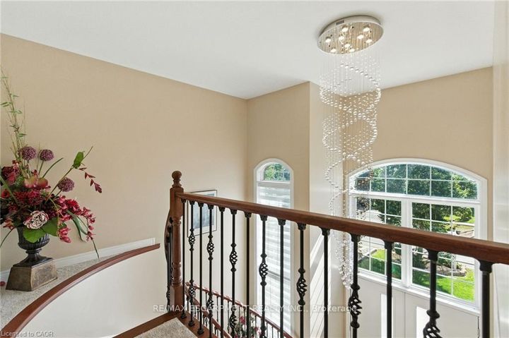 Photo 21 at 11 Silverspring Crescent, Rural Glanbrook, Hamilton