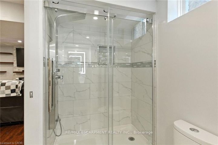 Photo 39 at 11 Silverspring Crescent, Rural Glanbrook, Hamilton
