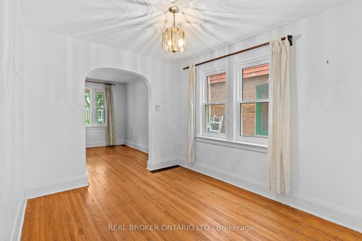 Photo 7 at 47 Mortimer Avenue, Broadview North, Toronto