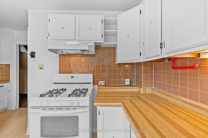 Photo 10 at 47 Mortimer Avenue, Broadview North, Toronto
