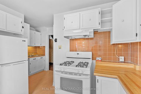 Photo 11 at 47 Mortimer Avenue, Broadview North, Toronto