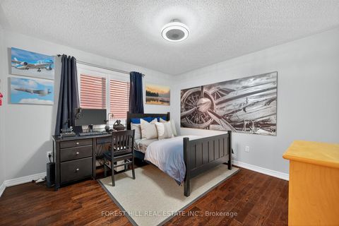 Photo 28 at 271 Autumn Hill Boulevard, Patterson, Vaughan