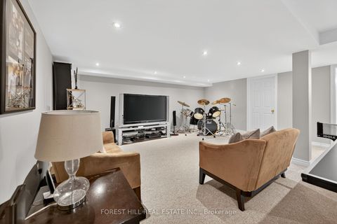 Photo 37 at 271 Autumn Hill Boulevard, Patterson, Vaughan