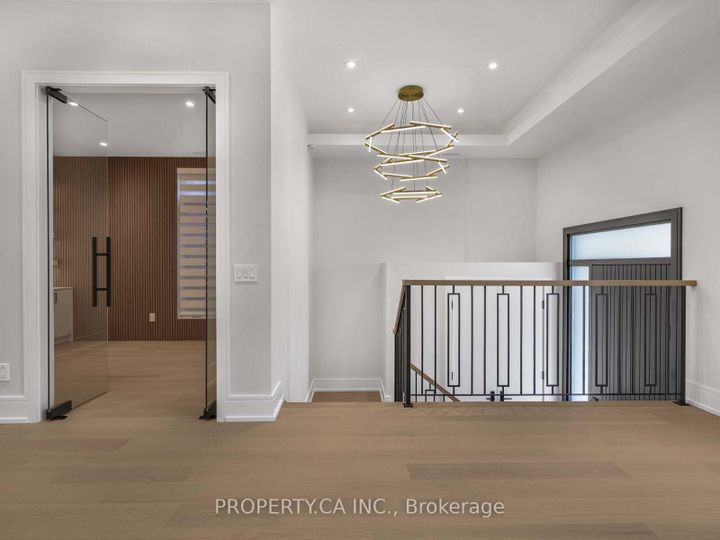 Photo 2 at 68 Lynnhaven Road, Lawrence, Toronto
