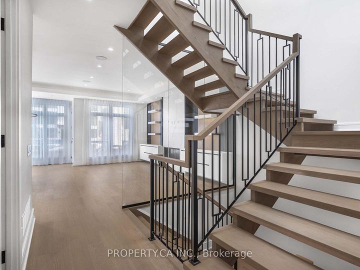 Photo 8 at 68 Lynnhaven Road, Lawrence, Toronto