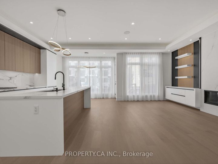 Photo 11 at 68 Lynnhaven Road, Lawrence, Toronto