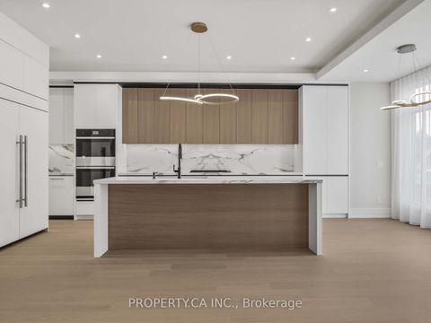 Photo 13 at 68 Lynnhaven Road, Lawrence, Toronto