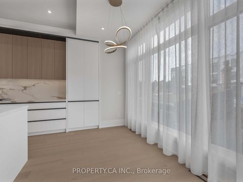 Photo 14 at 68 Lynnhaven Road, Lawrence, Toronto