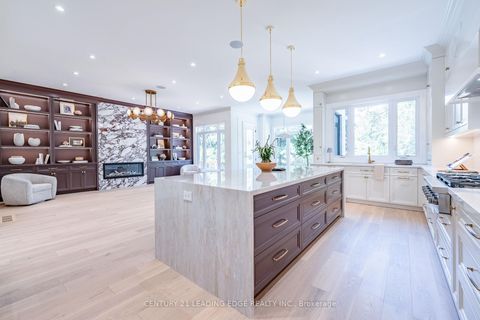 Photo 9 at 22 KING HIGH Avenue, Clanton Park, Toronto