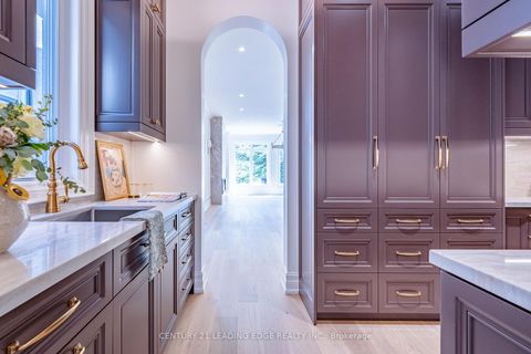 Photo 13 at 22 KING HIGH Avenue, Clanton Park, Toronto