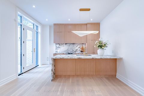 Photo 38 at 22 KING HIGH Avenue, Clanton Park, Toronto