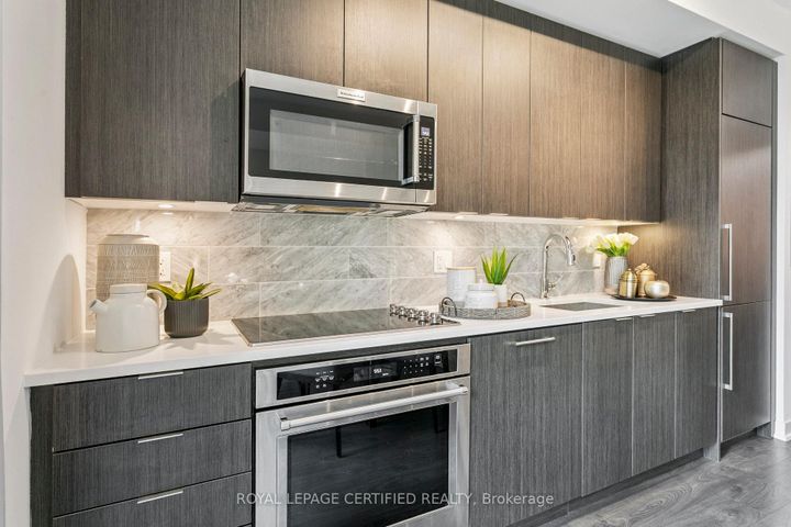 Photo 8 at 502 - 38 Iannuzzi Street, Waterfront Communities C1, Toronto