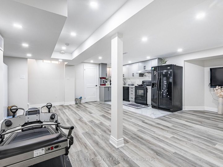 Photo 37 at 38 Bottlebrush Drive, Wellington, Brampton