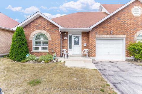 Photo 1 at 18 - 318 Little Avenue, Painswick North, Barrie