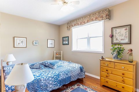 Photo 13 at 18 - 318 Little Avenue, Painswick North, Barrie