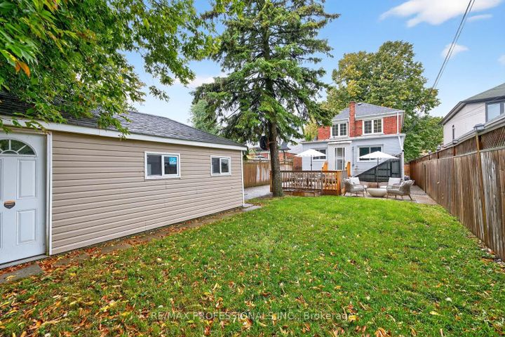 Photo 34 at 31 Nineteenth Street, New Toronto, Toronto
