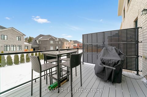 Photo 6 at 19 Painted Pony Trail, Kleinburg, Vaughan