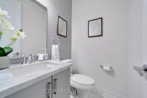 Photo 31 at 19 Painted Pony Trail, Kleinburg, Vaughan