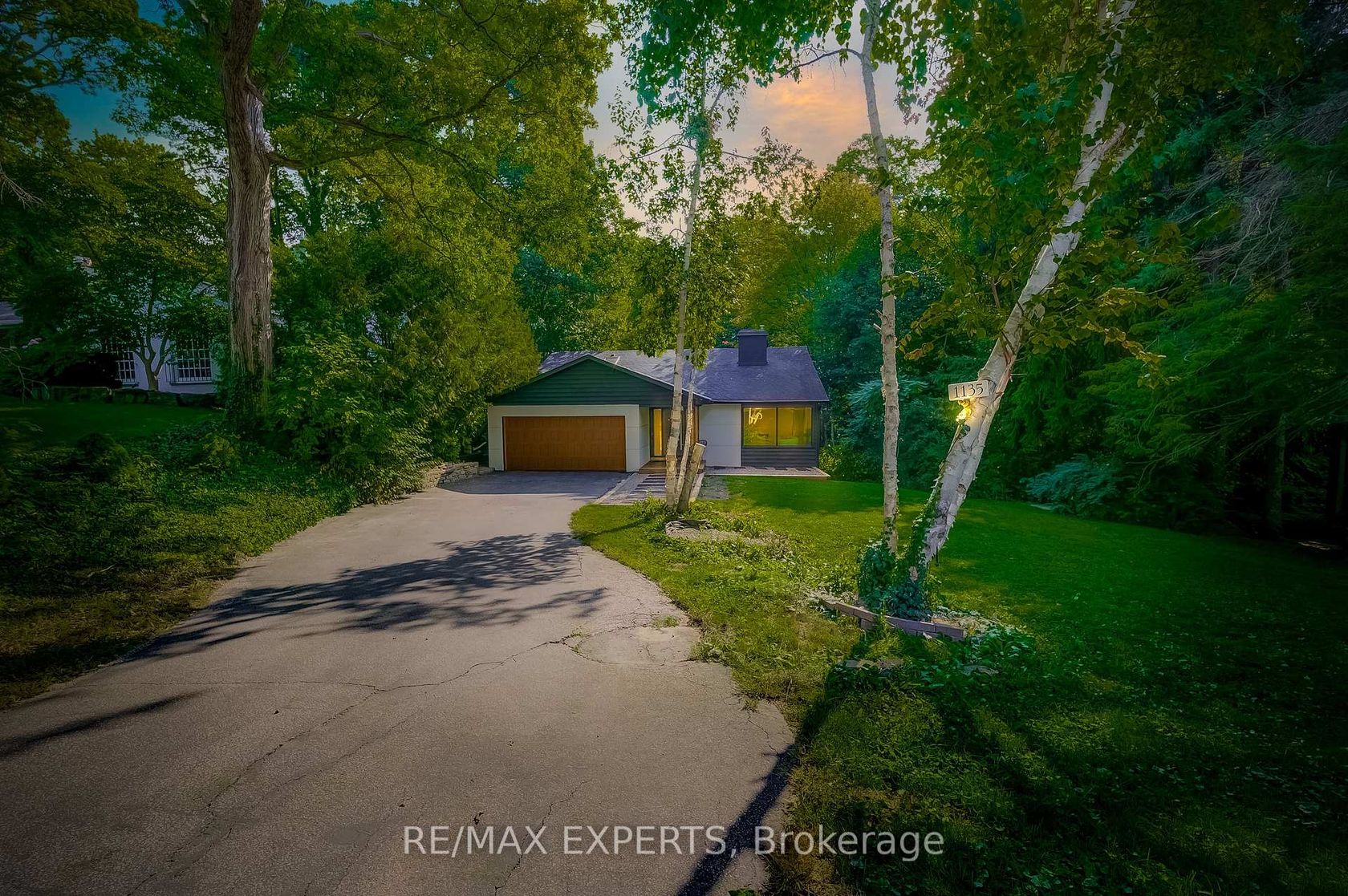 1135 Greenoaks Drive, Lorne Park, Mississauga 