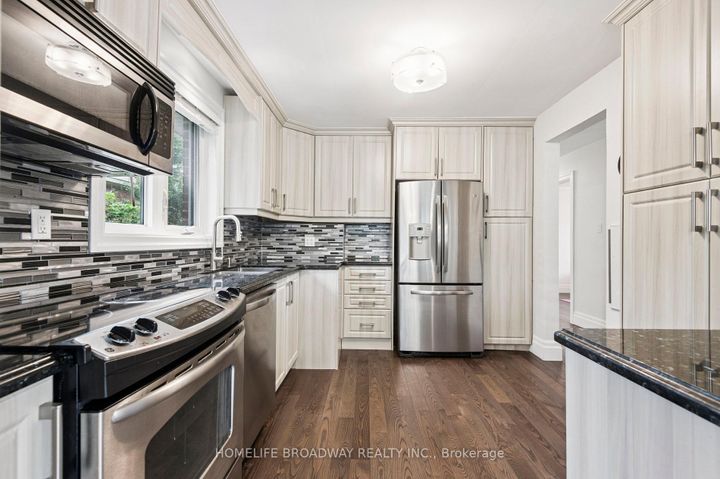 Photo 7 at 17 Jill Crescent, West Deane, Toronto