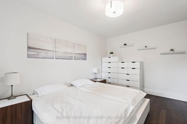 Photo 11 at 17 Jill Crescent, West Deane, Toronto