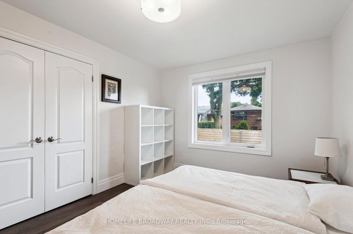 Photo 12 at 17 Jill Crescent, West Deane, Toronto