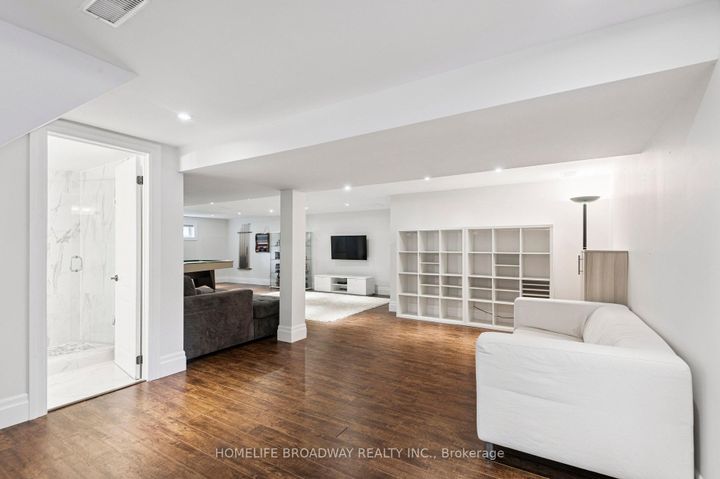 Photo 24 at 17 Jill Crescent, West Deane, Toronto