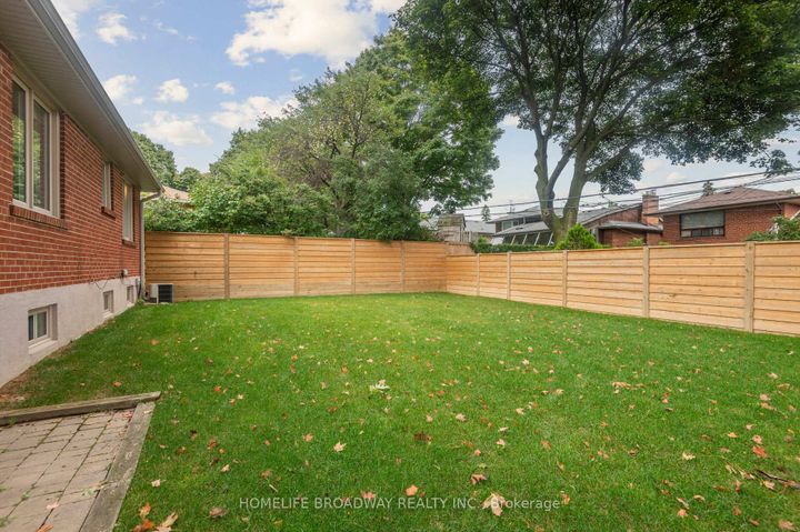Photo 34 at 17 Jill Crescent, West Deane, Toronto