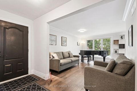 Photo 1 at 17 Jill Crescent, West Deane, Toronto