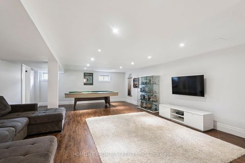 Photo 26 at 17 Jill Crescent, West Deane, Toronto