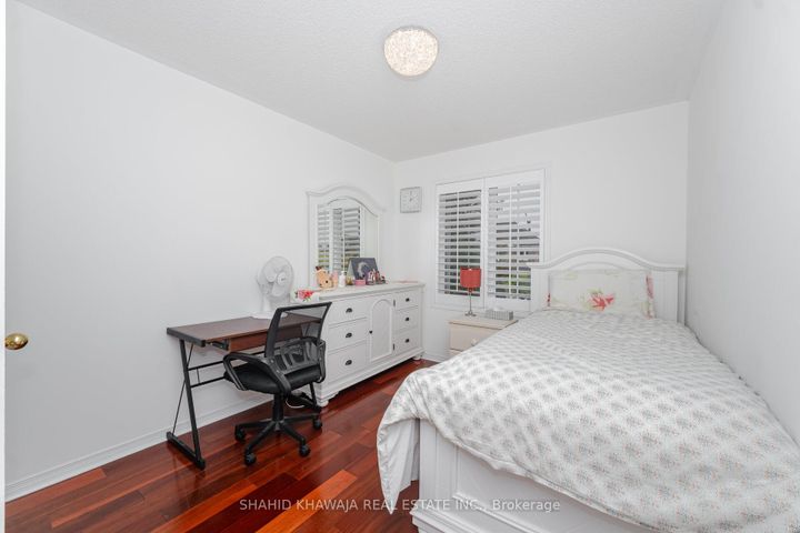 Photo 16 at 3940 Skyview Street, Churchill Meadows, Mississauga