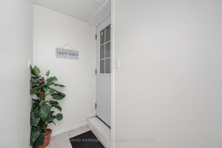Photo 22 at 3940 Skyview Street, Churchill Meadows, Mississauga