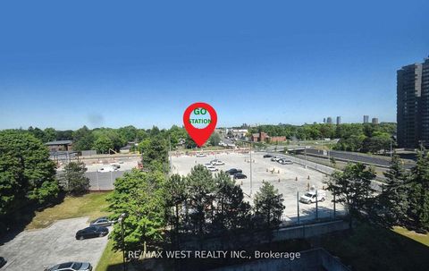 Photo 1 at 706 - 1 Reidmount Avenue, Malvern West, Toronto