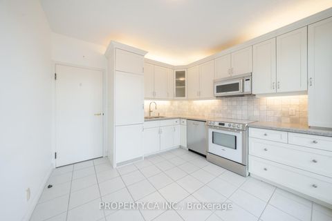 Photo 5 at 606 - 55a Avenue Road, Annex, Toronto