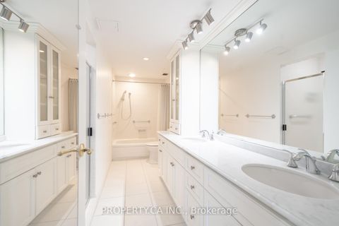 Photo 10 at 606 - 55a Avenue Road, Annex, Toronto