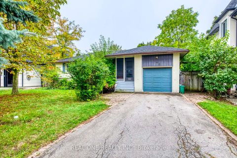 Photo 2 at 398 Tennyson Drive, WO West, Oakville