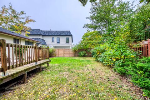 Photo 5 at 398 Tennyson Drive, WO West, Oakville