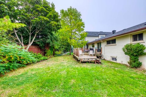 Photo 7 at 398 Tennyson Drive, WO West, Oakville