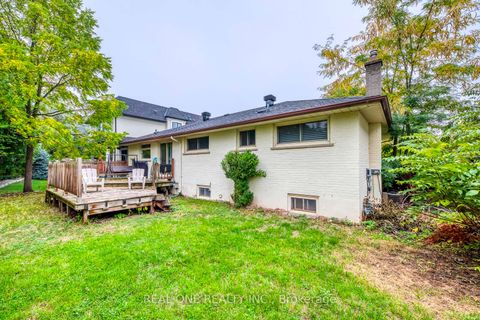 Photo 8 at 398 Tennyson Drive, WO West, Oakville