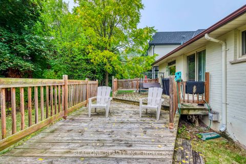 Photo 9 at 398 Tennyson Drive, WO West, Oakville