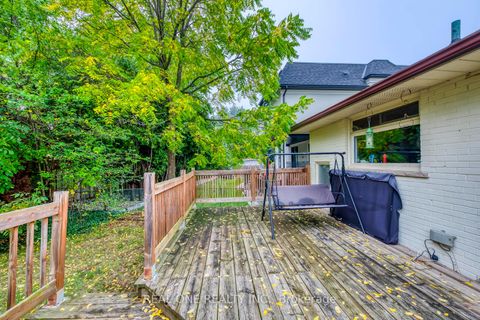 Photo 10 at 398 Tennyson Drive, WO West, Oakville