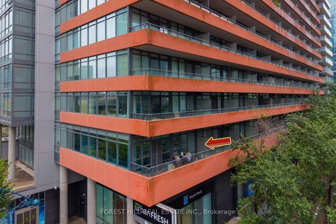 Photo 10 at 218 - 4K Spadina Avenue, Waterfront Communities C1, Toronto